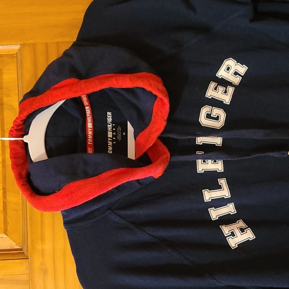 COPY - Tommy Hilfiger tops and bottom - Picture 4 of 4